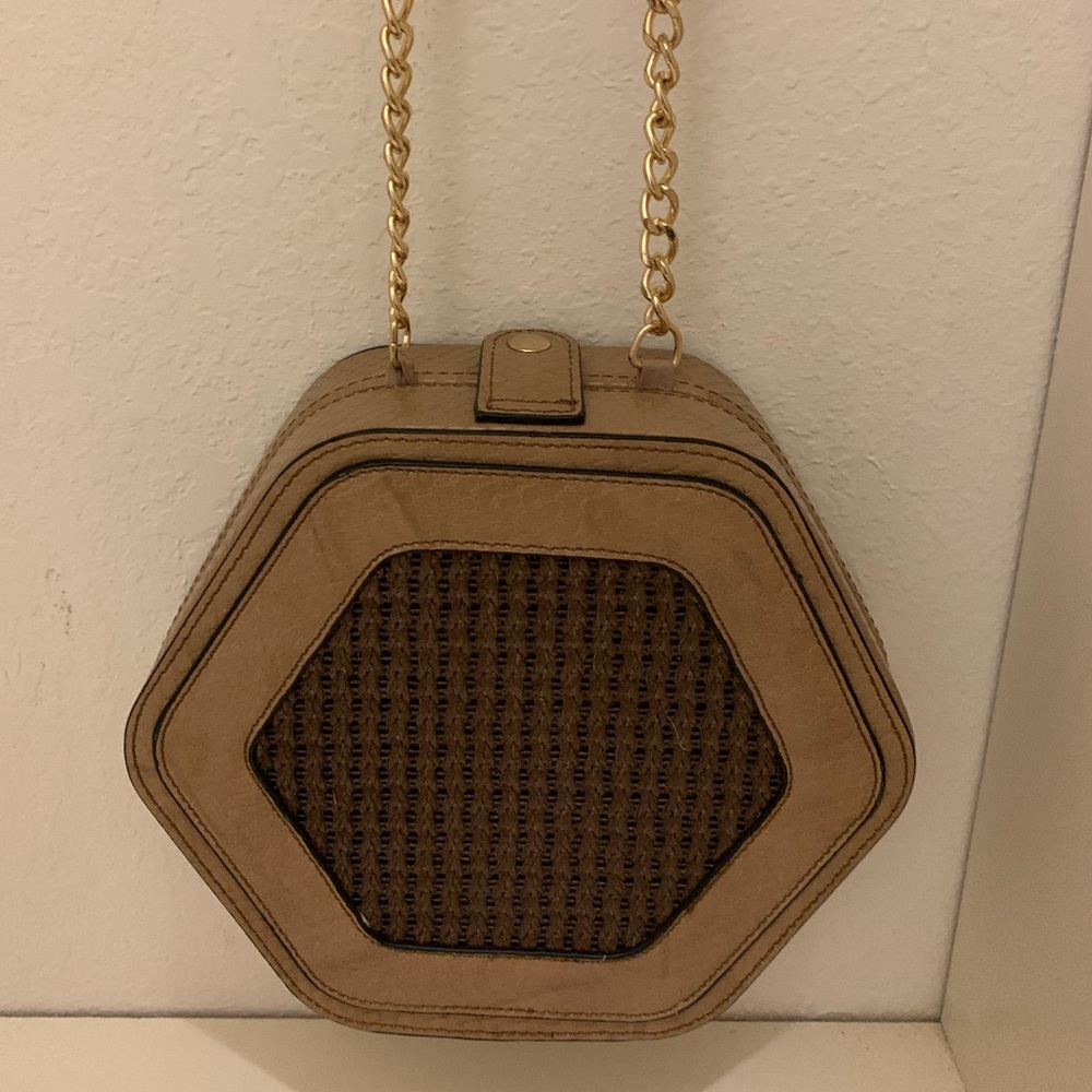 NWOT Hexagon-shaped Straw Purse